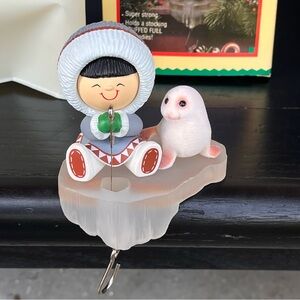 Vintage 1985 Eskimo Frosty Polar Pals Stocking Hanger